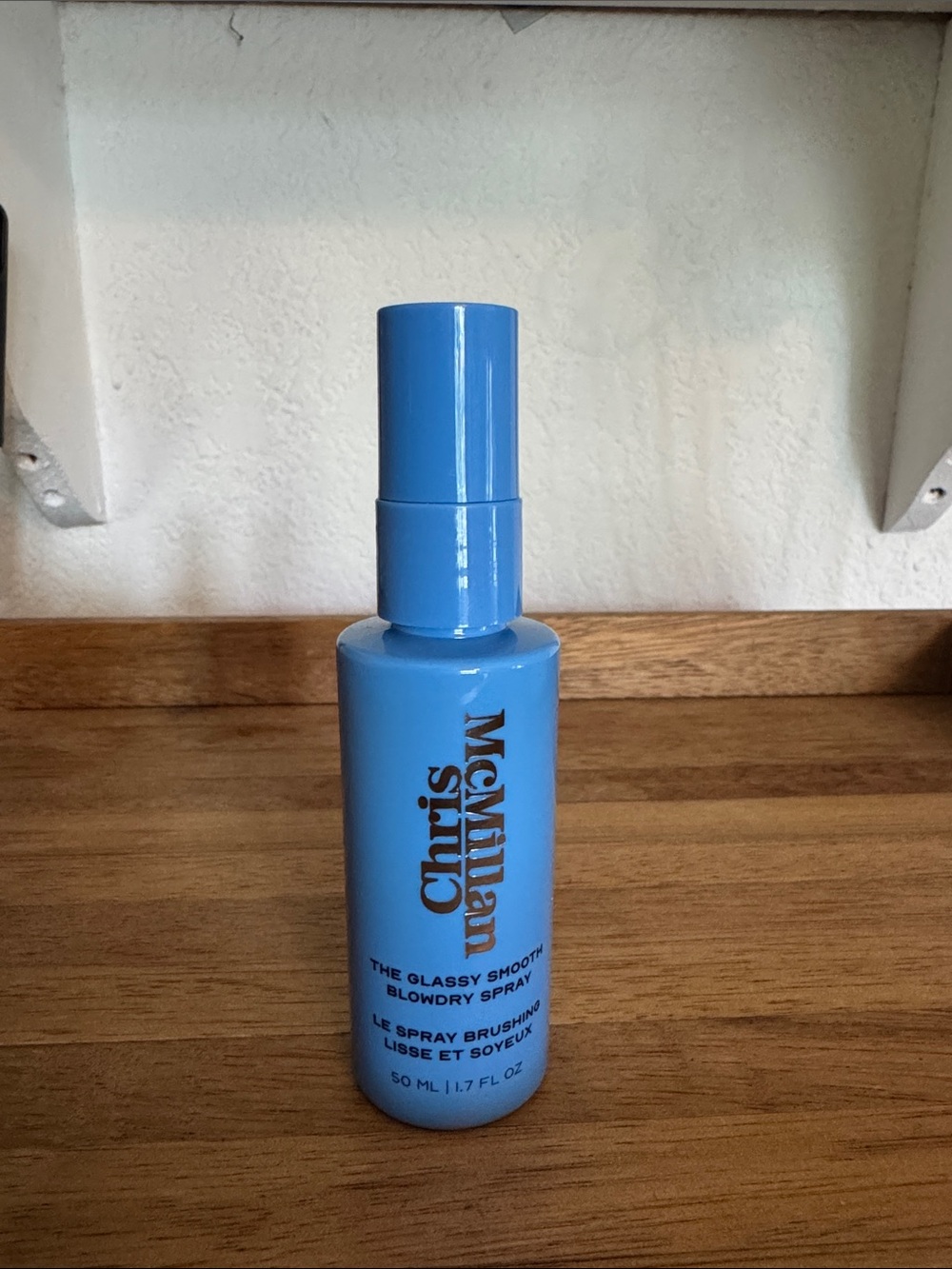 Glassy Smooth Blowdry Spray — Blue